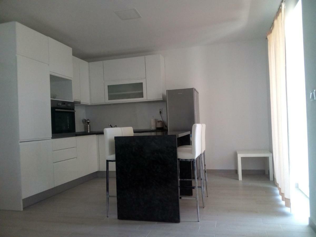 Apartmani Marija Jakir เบรลา ภายนอก รูปภาพ