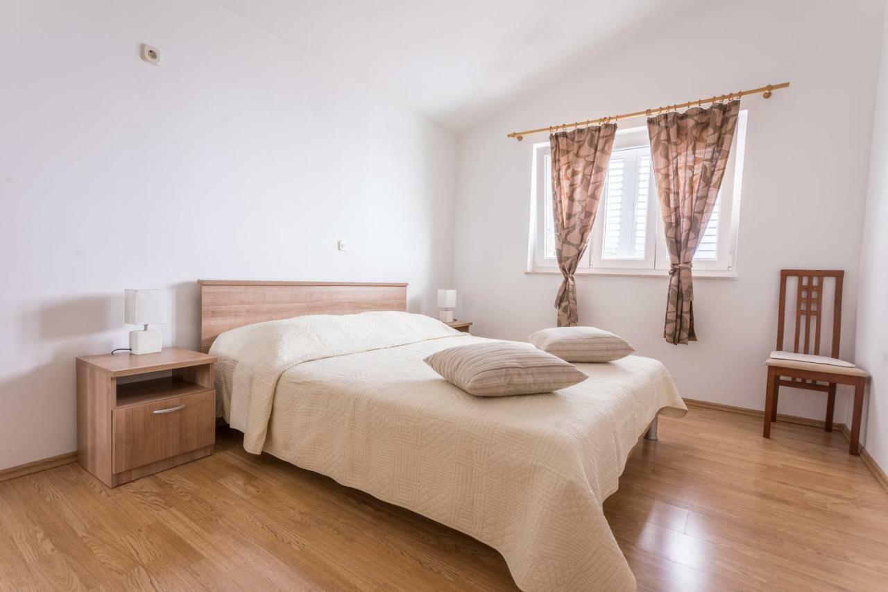 Apartmani Marija Jakir เบรลา ภายนอก รูปภาพ