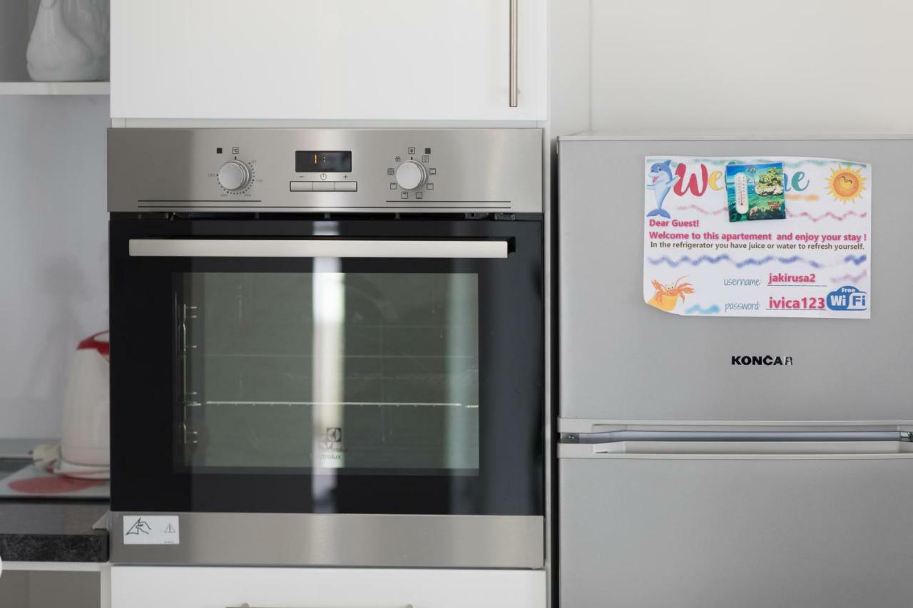 Apartmani Marija Jakir เบรลา ภายนอก รูปภาพ