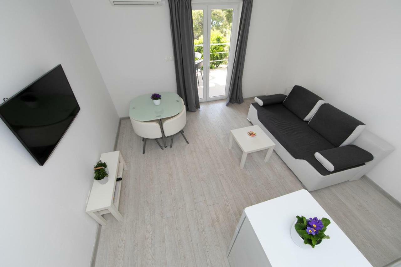 Apartmani Marija Jakir เบรลา ภายนอก รูปภาพ